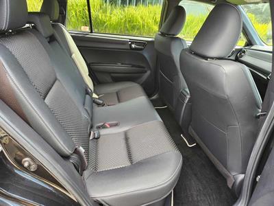 2015 Toyota Corolla Fielder Hybrid - Thumbnail